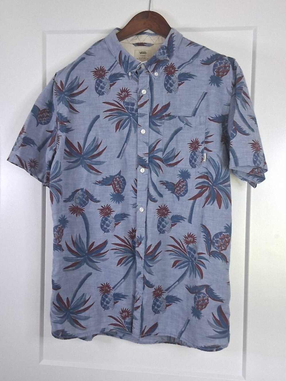 Vans Mens XL Shirt 100% Cotton Pineapple Tropical Hawaiian Short Sleeve Blue